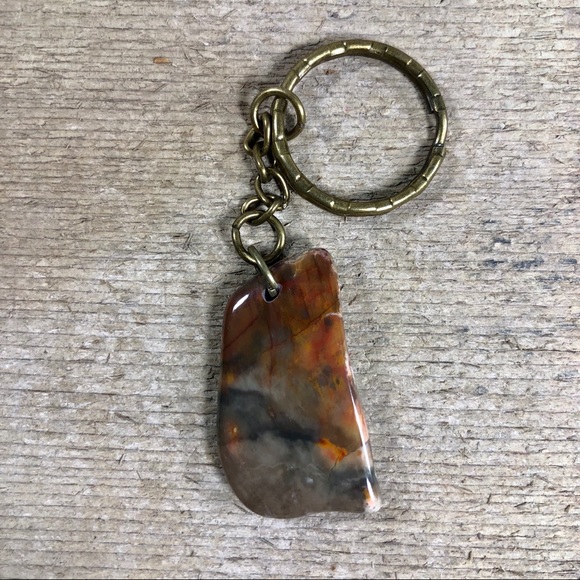 Natural Cut  Rock Keychain - Picture 1 of 5
